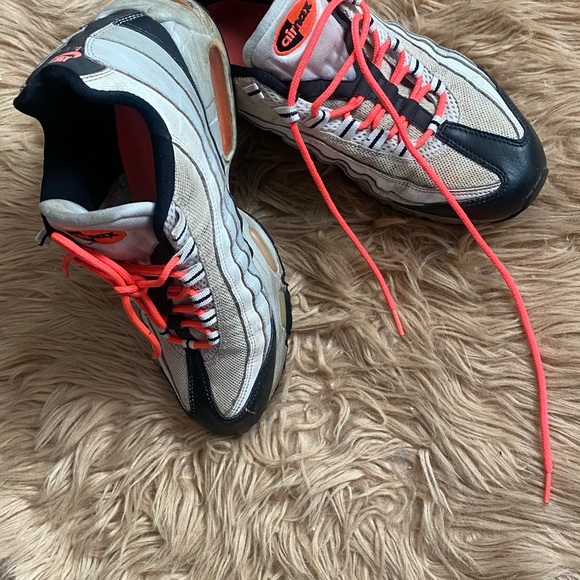 Nike air max 95 withe/ hot lava/black/granite - Picture 4 of 10